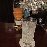 バー ジャダ - R5.7再　グレングラントソーダ割り