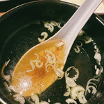 Yarabutei - 中華スープ　薬膳の香り高く具はネギのみ