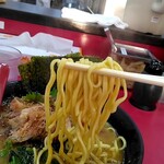 ラーメン 杉田家 - 麺リフト