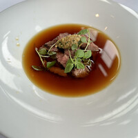 THE COSMOPOLITAN GRILL BAR TERRACE - チキン＆ビーフのコンソメ