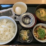 なか卯 - こだわり卵朝食　390円