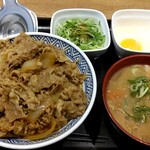 Yoshinoya - 『ねぎ玉牛丼（大盛）［汁だく］』と『とん汁』