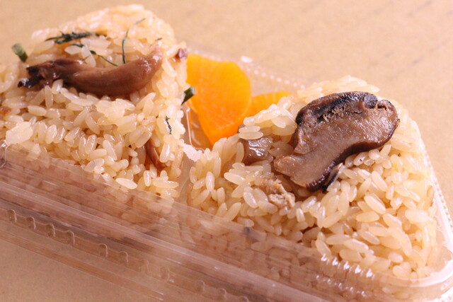 東だんご本舗 本店 - 東根（和菓子）の写真