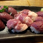 人形町 肉寿司 - 馬肉の握り3種（赤身、バラ、ヒレ）
