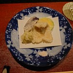 京極寿司 - ◯キスと無農薬野菜の天ぷら
      キス、人参、しゃがいも（シャドウクイーン）
      ズッキーニ　となる。
      滋賀の無農薬野菜な『みのり農園』さんの野菜との説明