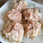 かもだ - サイドメニューになることが多いシュウマイも、こちらでは堂々主役を張れる存在感