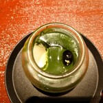 京極寿司 - ◯抹茶のブランマンジ
      水で溶いた抹茶がブランマンジェに掛かっている。
      下の牛乳プリンの様なブランマンジェの旨味、甘みと
      抹茶の苦みと渋みがとても良くマッチしている