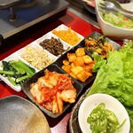 韓国料理 豚とんびょうし - 