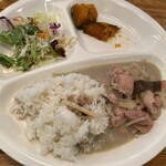 カオマンガイ バザール - +¥300の食べ放題