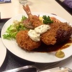 キッチンスズキ - メンチカツ、カニコロッケ、海老フライ盛り合わせ