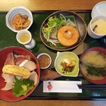 馳走かかしや - 日替膳(海鮮丼)