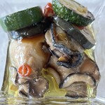 餃子創作料理 うっちゃん - 牡蠣のオイル漬け！美味しい！