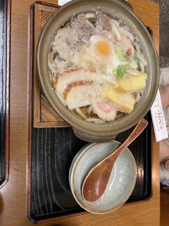 Kozakura - 牛肉の鍋焼きうどん