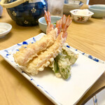 天ぷら よこい - ●二皿目
      ・アスパラガス（長野県）
      ・海老