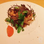 マンサルヴァ - メイン　ガリシア産栗豚ロースのアロスト　胡桃とケーパーのサルサアグロドルチェ