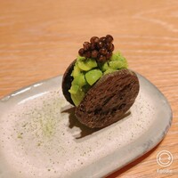 マンサルヴァ - アミューズ
                    練りごまのサブレグリンピースのペーストとキャビア
