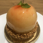 Mont St. Clair - タルトペッシュ 1,580円（税込）