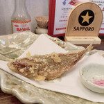 沖縄酒場 じゃや - グルクンの姿揚げ