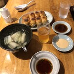 餃子の丸満 - タレ3種
