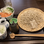 Teuchi Soba Nishinohara - 日替わりランチ(もり蕎麦とサーモン丼)蕎麦大盛り1150円