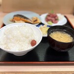 Kisetsu Ryouri Uotake - ◆鮭焼照焼となかおちセット