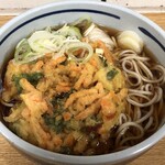 Ekisoba Oomiya - かき揚げそば（470円）