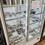 Kitokito Shokudou - セルフで冷蔵庫の中からおかずを選べるスタイル。