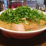 Ramen Makotoya - 九条ねぎ背脂醤油ラーメン1000円