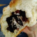 館山中村屋 - レーズンパン、レーズン半端ないぜ