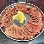 Sumibi Yakiniku Ushimatsu - 