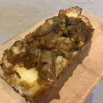 パンストック - アボカドのタルティーヌ　330円