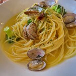 Italian Bar ANCORA - アサリとブロッコリーのペペロンチーノ。アルデンテが良い。