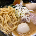 kuri-mi-tonkotsura-memmenyashimmei - ラーメンのアップ