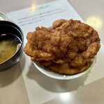 レストラン ふくしん - 蓋に取り分けながらいただきます。