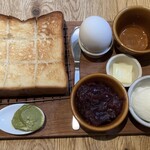 天然酵母の食パン専門店 つばめパン&Milk - 小倉トースト＆抹茶ジャム
