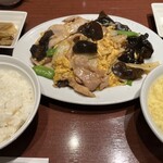 Bikaen - 豚肉と木耳と玉子の炒め物
