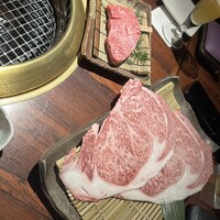 神戸牛炭火焼肉 いく田 代々木 - 