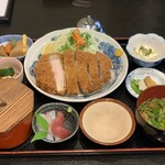 高尾 煉瓦屋 - ロースかつ御膳2600円