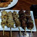 焼鳥倉沢屋 - 皮とレバー