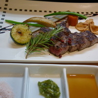 くすたろう - ステーキ（ランプ）