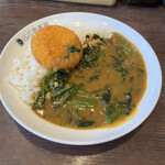 CoCo壱番屋 - ほうれん草カレー
            クリームコロッケ