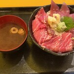 神戸牛と海鮮丼 にくあんど - 