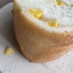 ブーランジェリー スドウ - トウモロコシのフォカッチャ