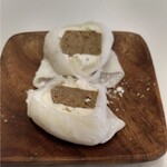 sky afro cafe - プリン大福　珈琲　の断面