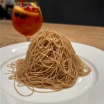 Italian Kitchen VANSAN - イタリアンジェラートの生搾りモンブラン(¥990) 果樹園サングリア(¥450)