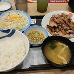松屋 - 肉4枚肉厚豚焼肉定食 特盛/ネギダレ