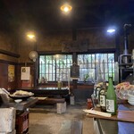 美里 - 店内