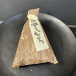 Chimoto - 竹皮に包まれています