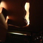 新宿 立吉 - カウンター上の天井