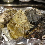 かき小屋○座 横浜西口店 - 蒸し牡蠣　９８０円 12分蒸した牡蠣はポン酢でいただきます☆
